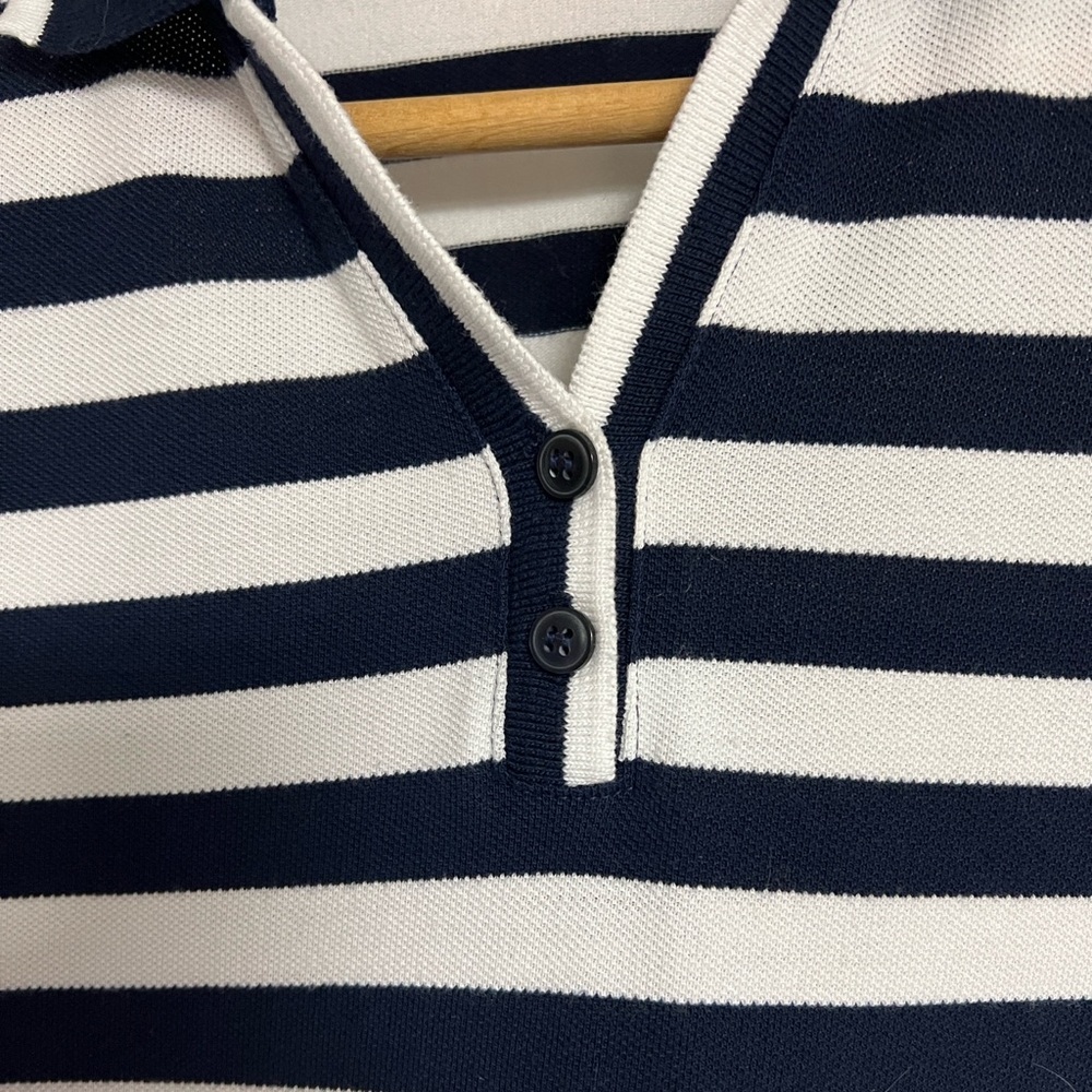Cabin Creek Navy & White Striped Sleeveless V-Neck Top Size Large 12/14 - Picture 4 of 8